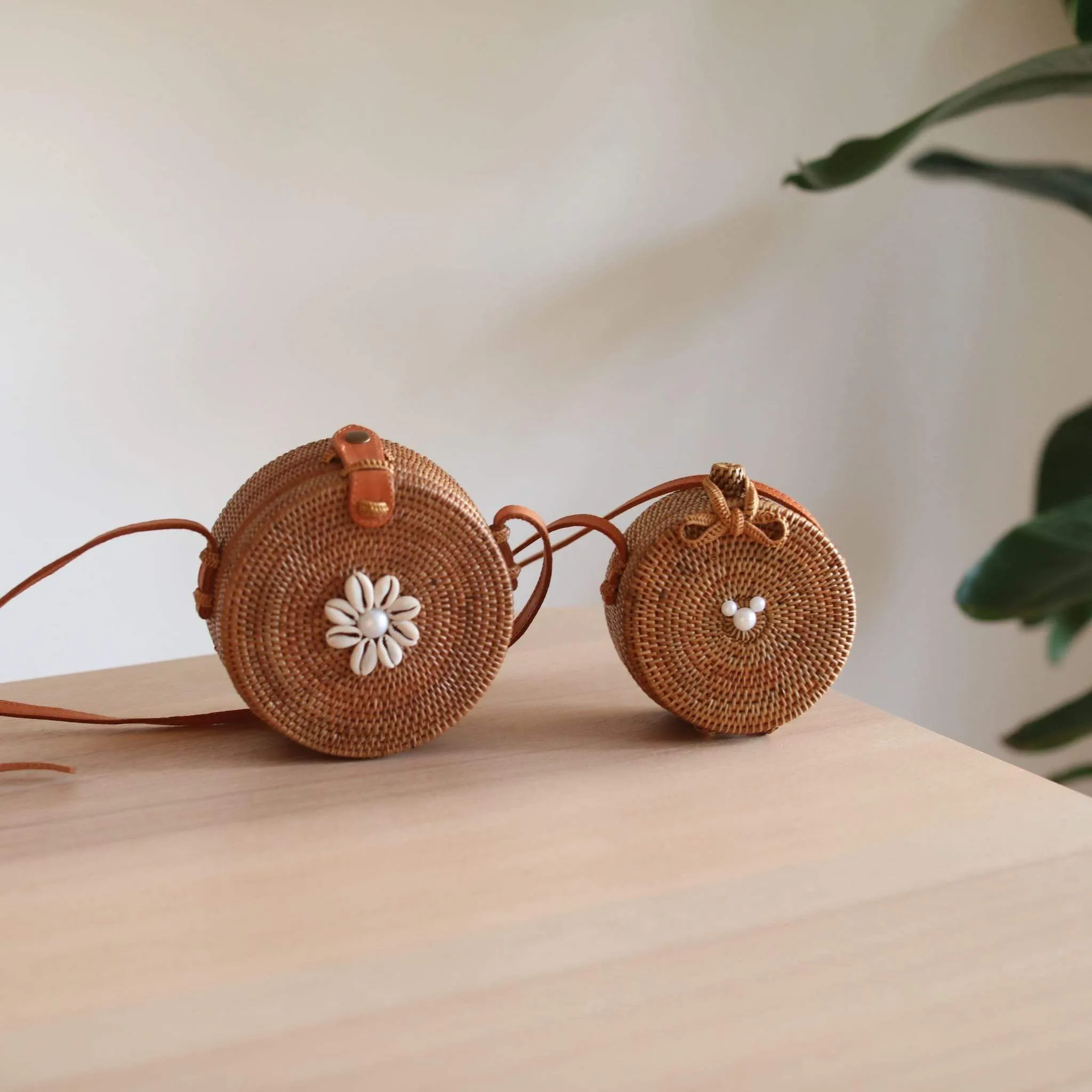 Bali Mini Round Rattan Crossbody Bag for Petite Women - Seashell & Pearl Decor