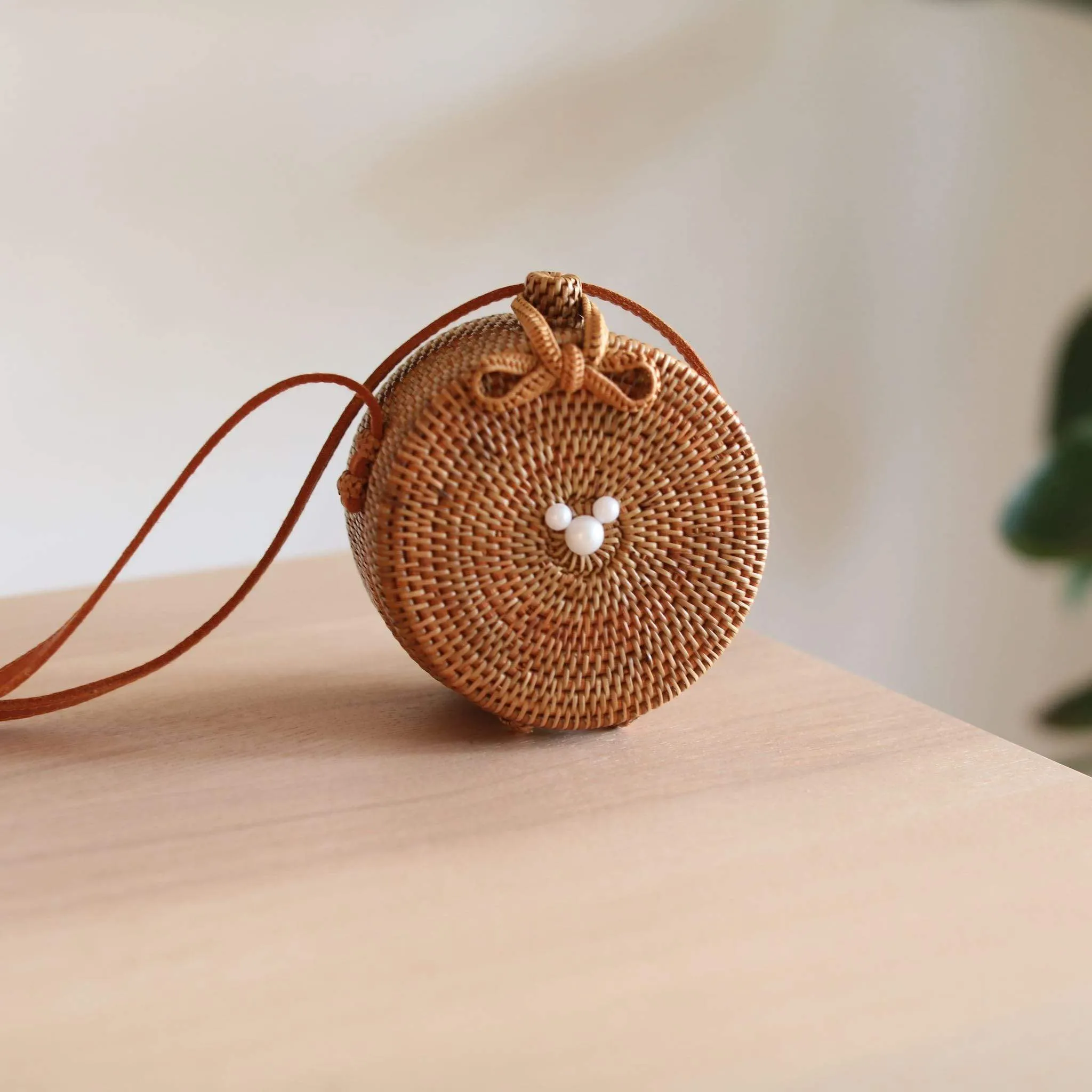 Bali Mini Round Rattan Crossbody Bag for Petite Women - Seashell & Pearl Decor