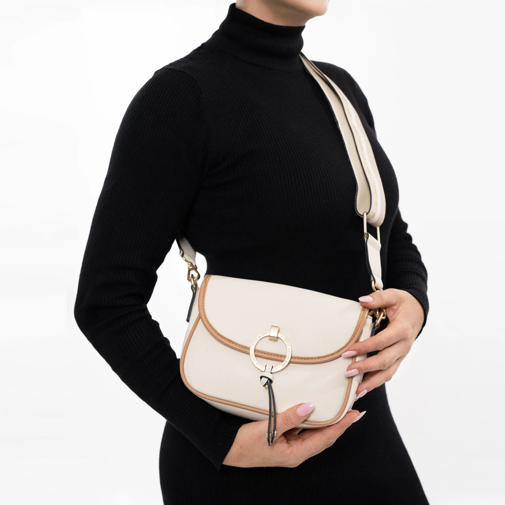 Bella Crossbody