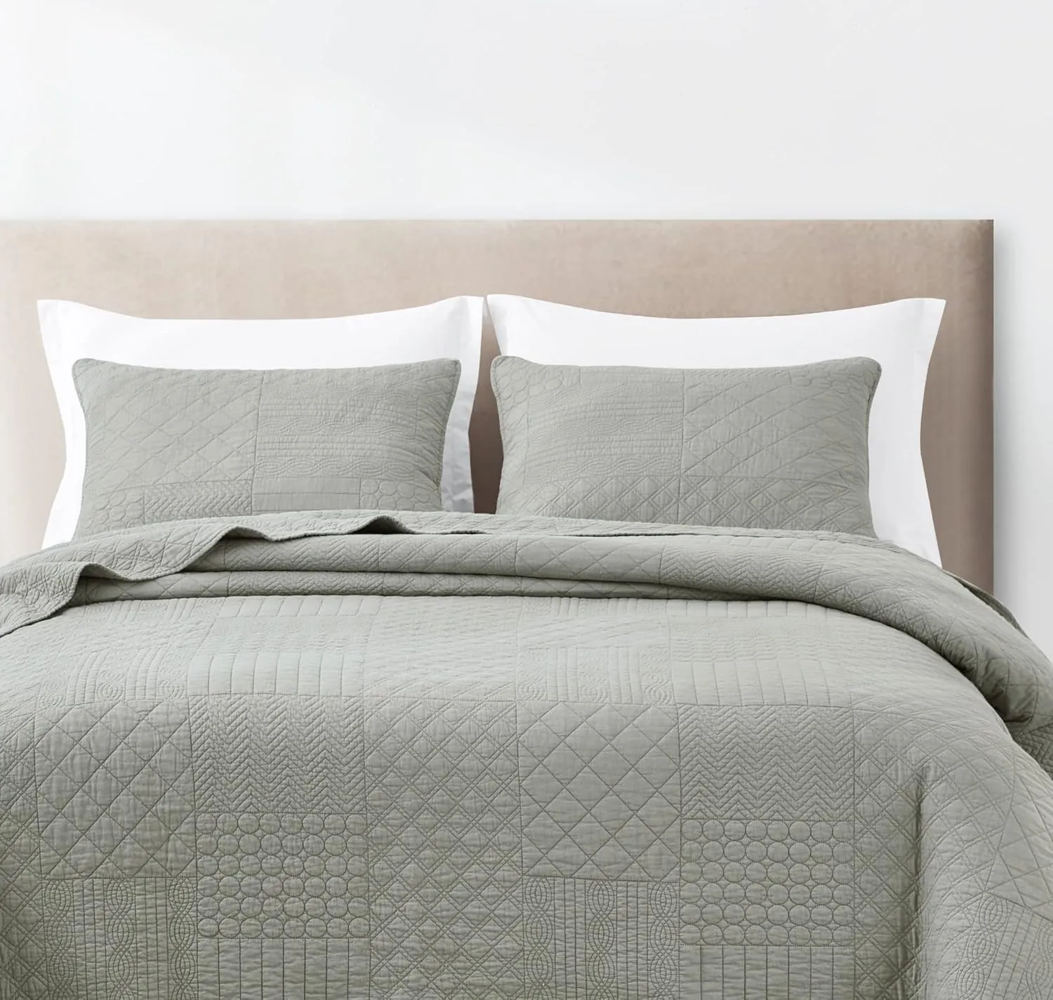 Chezmoi Collection Motley 3-Piece Classic Geometric Patchwork Embroidered Quilt Set - Pre-Washed Cotton Bedspread Coverlet Set, Queen Size, Gray