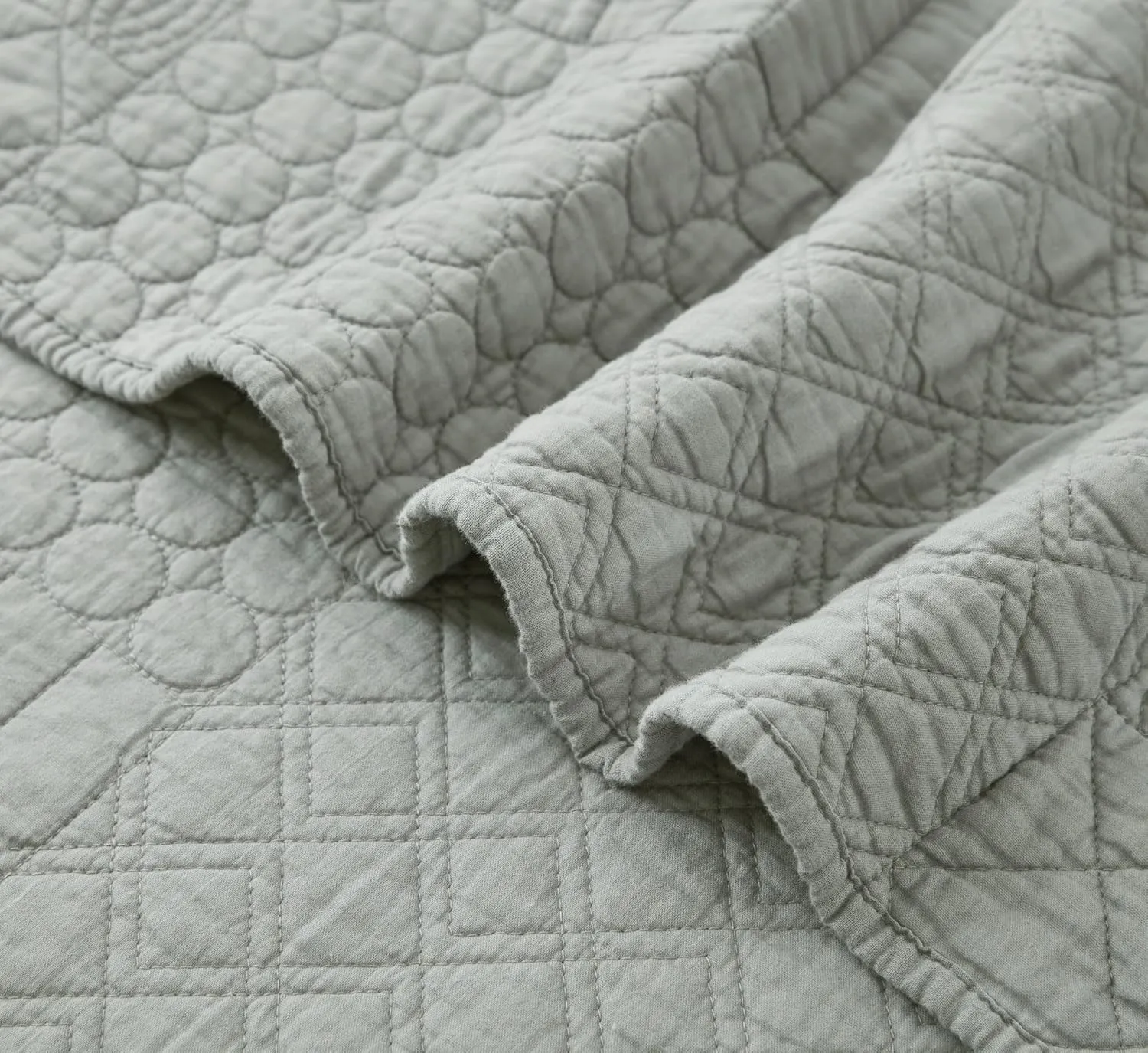 Chezmoi Collection Motley 3-Piece Classic Geometric Patchwork Embroidered Quilt Set - Pre-Washed Cotton Bedspread Coverlet Set, Queen Size, Gray