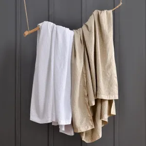 Cotton Waffle Blanket with Cotton Sateen Binding - King Size - Lightweight and Breathable - Washed Cotton Waffle Throw - White Color.