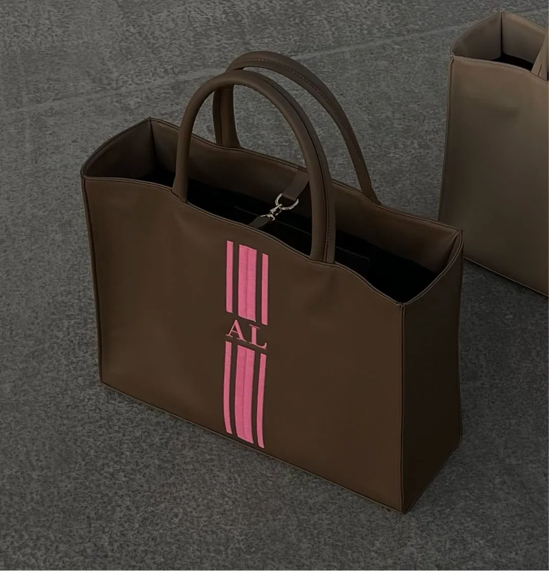 DAILY TOTE