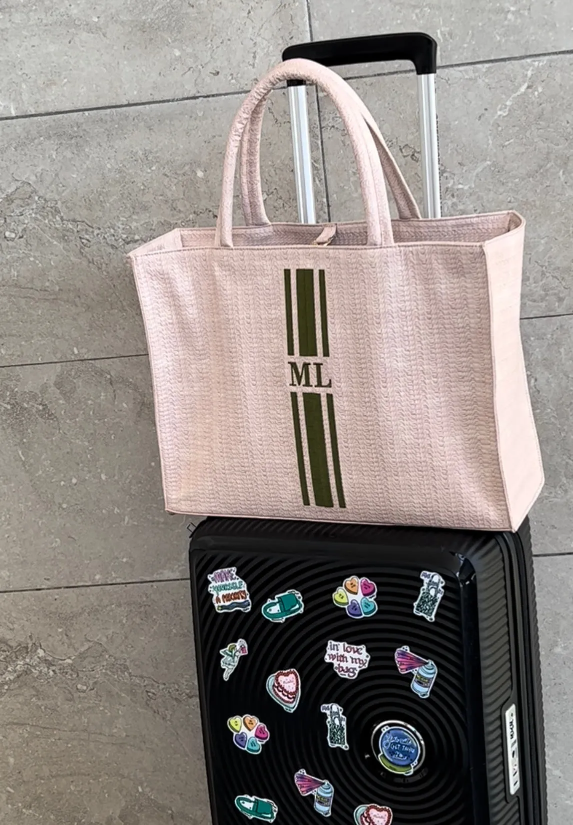 DAILY TOTE