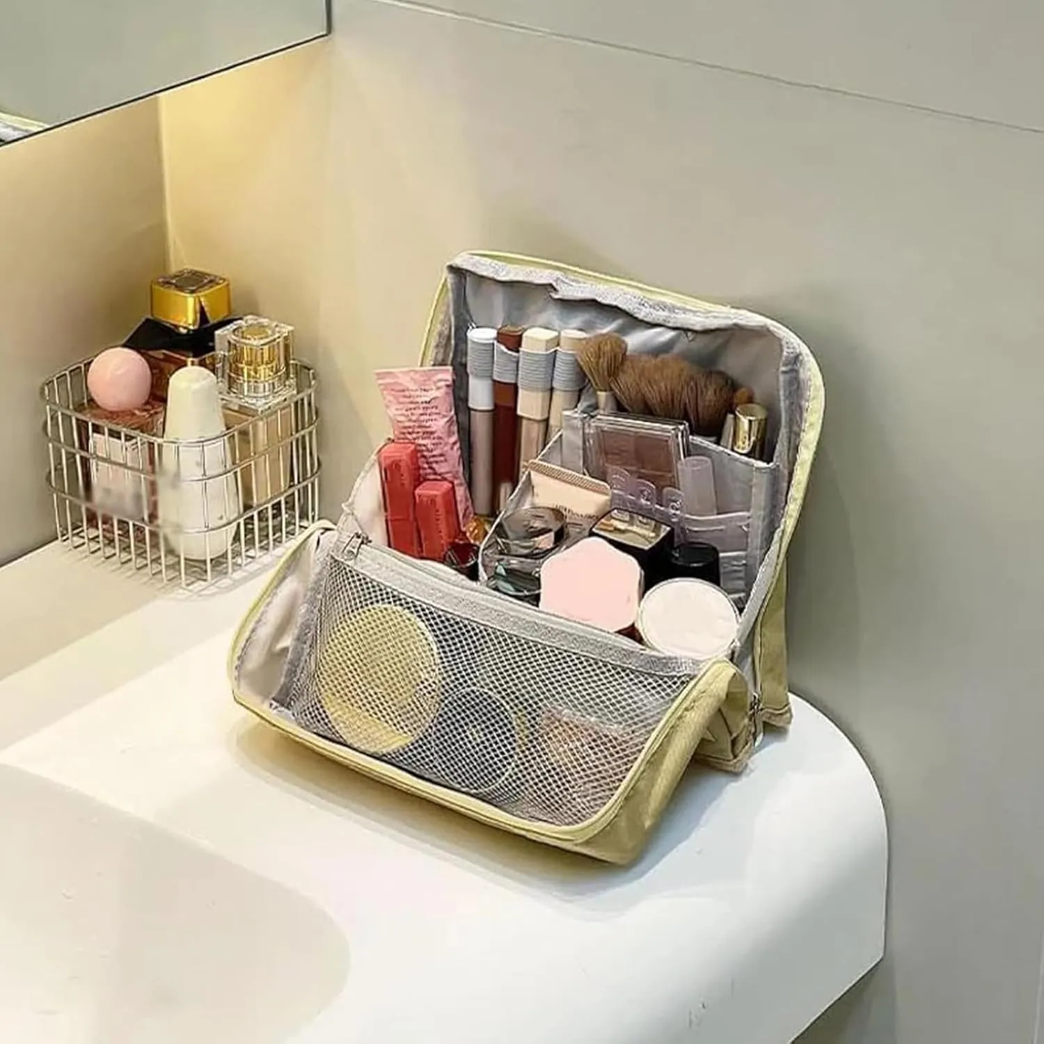 Doresty Makeup Bag, Multi-Purpose Large Capacity Oxford Cloth Standing Makeup Bag, Parallel Traveler Make-up Bags Fold Down, Toiletry Bags with Compartments for Traveling Women (G1)