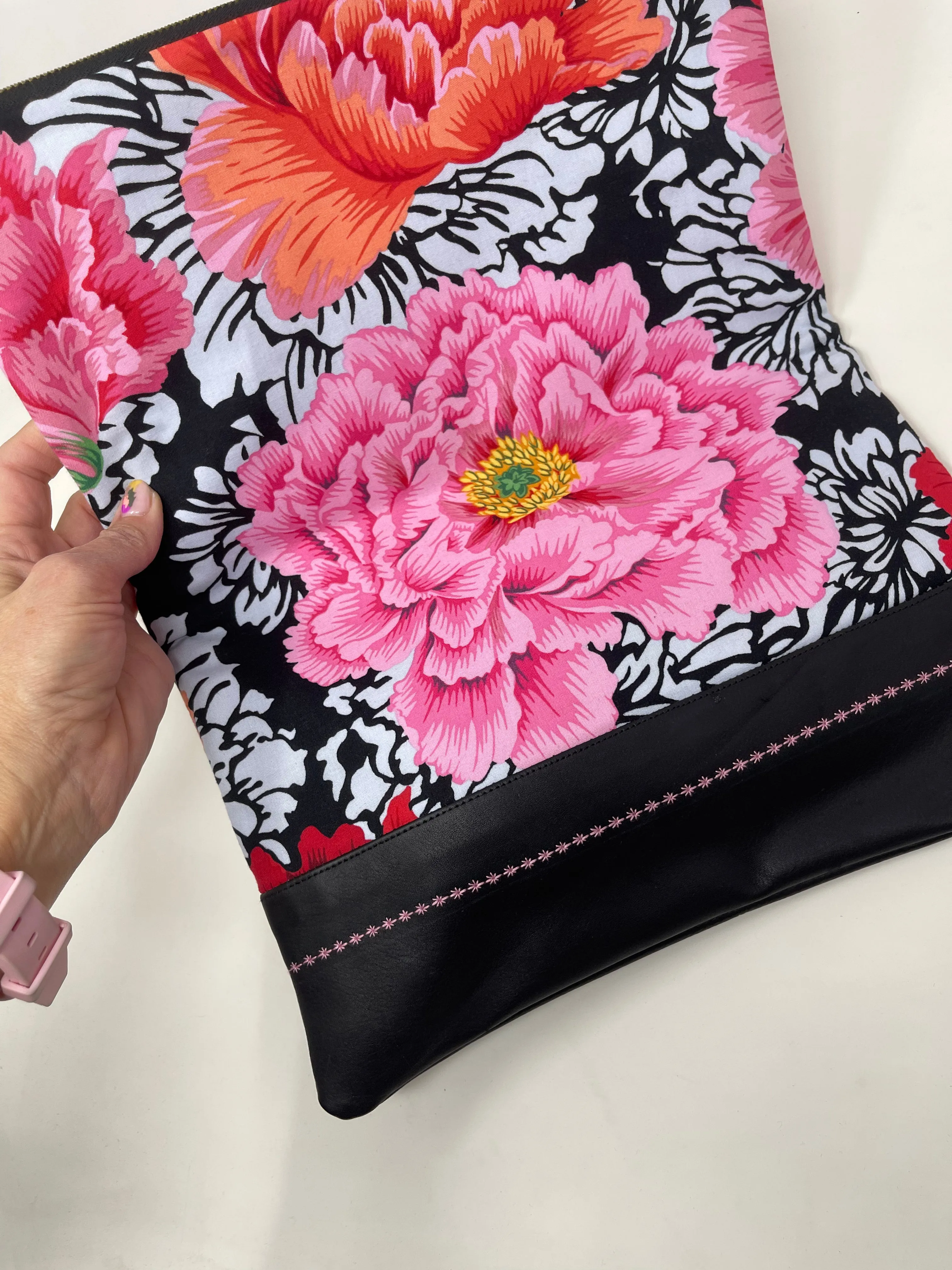 Eleanor Clutch