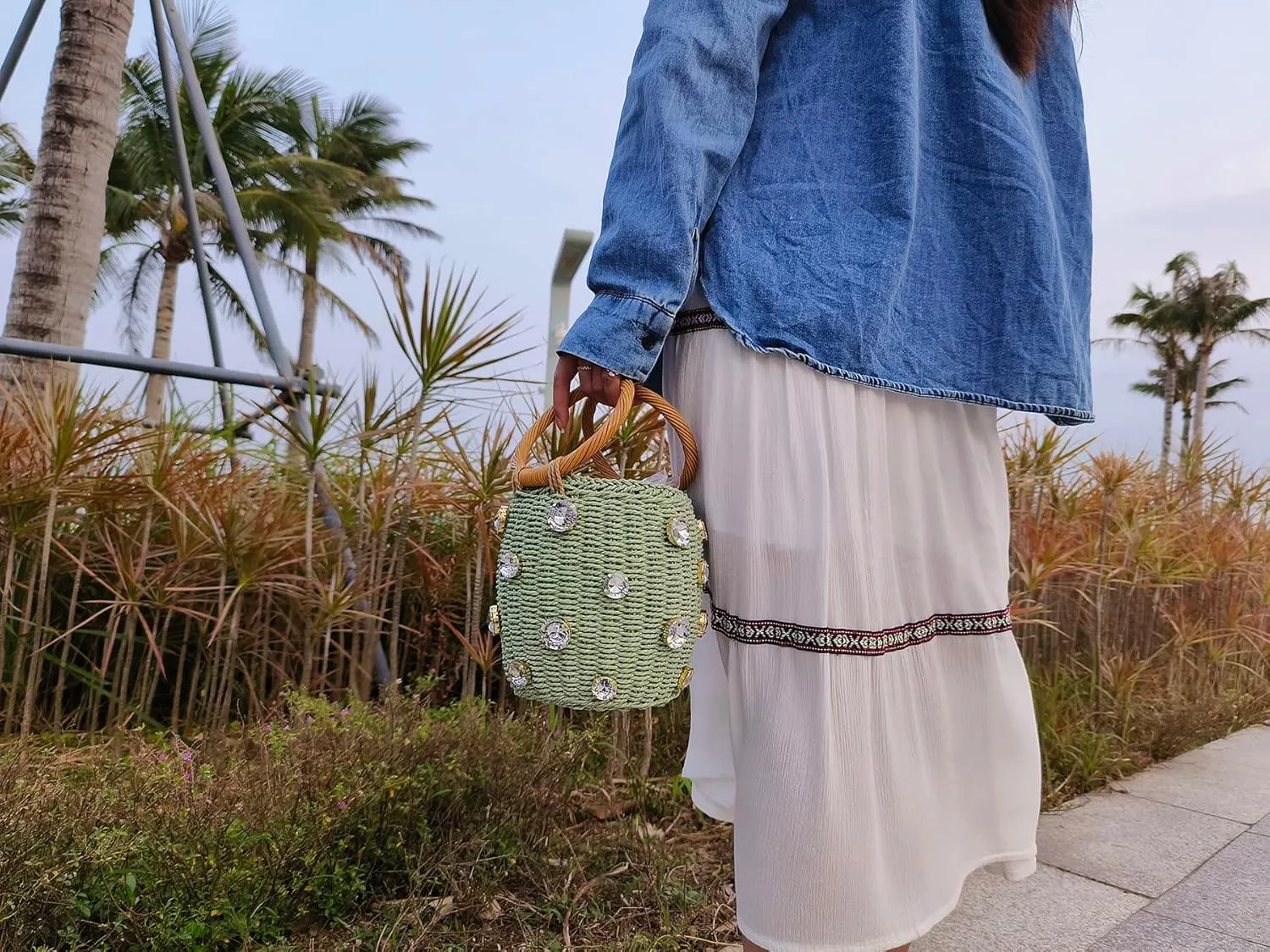 Flower Pearls Rattan Tote Bag Summer Beach Drawstring Straw Bucket Bag Diamonds Woven Handbag
