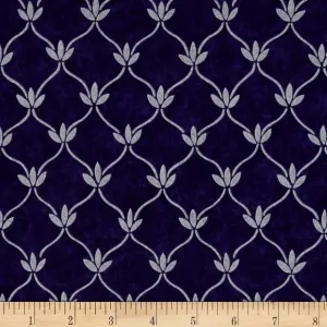 Lavender Gray Lattice in Dark Purple
