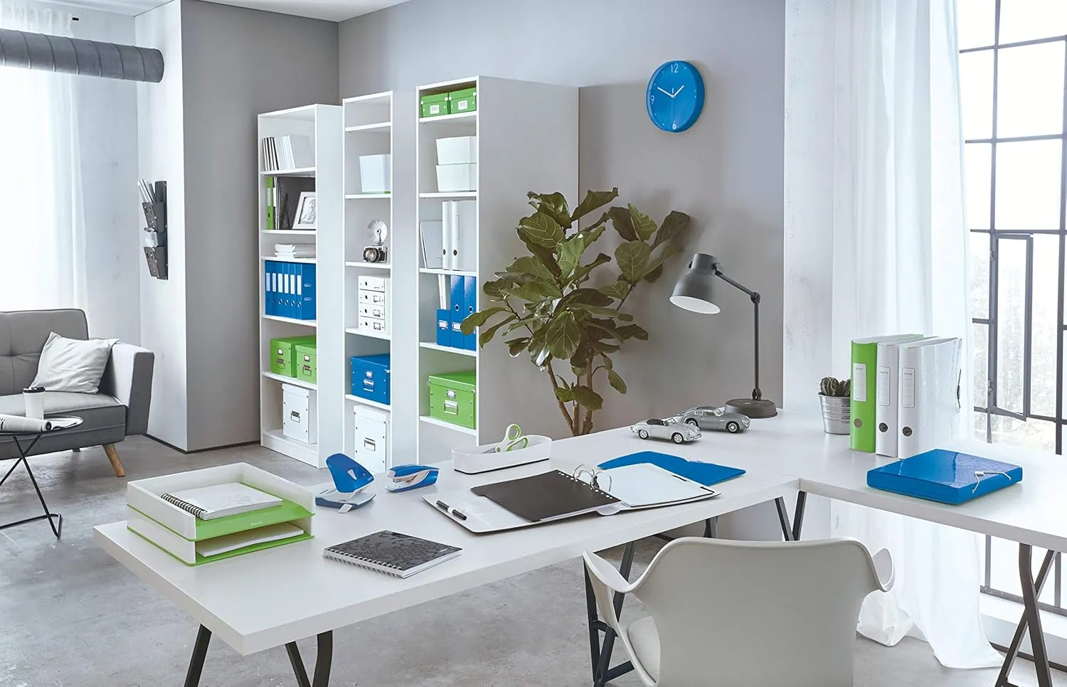Leitz - Wow 4 Ring Binder A4 25mm Blue
