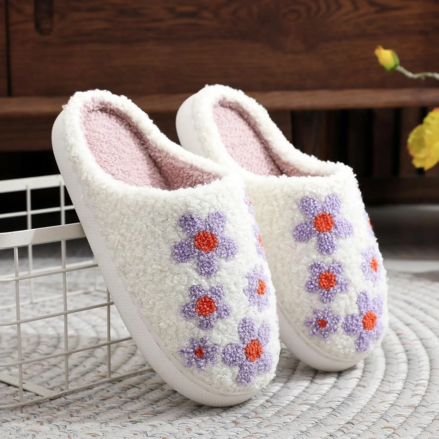 LNERIP Animal Slippers Fruit Slippers Plant Slippers Various Cartoon Patterns Fluffy Soft Memory Foam Retro Indoor Outdoor Home Couple Shoes
