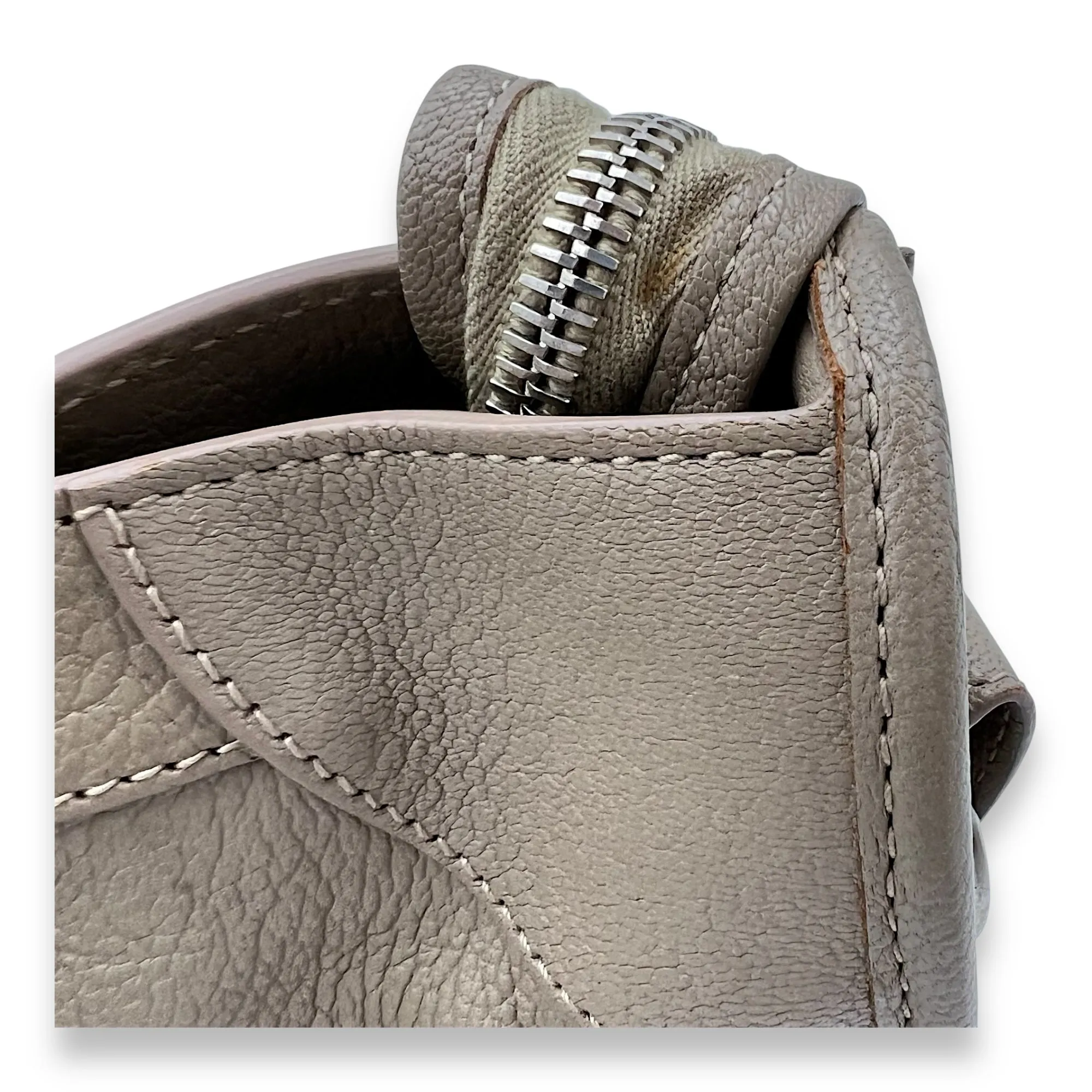 Metallic Edge Shoulder Bag Medium Beige in Calfskin, Silver hardware