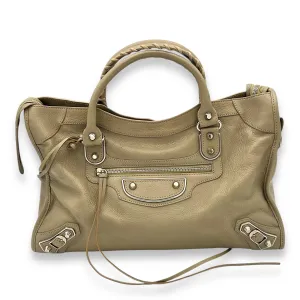 Metallic Edge Shoulder Bag Medium Beige in Calfskin, Silver hardware