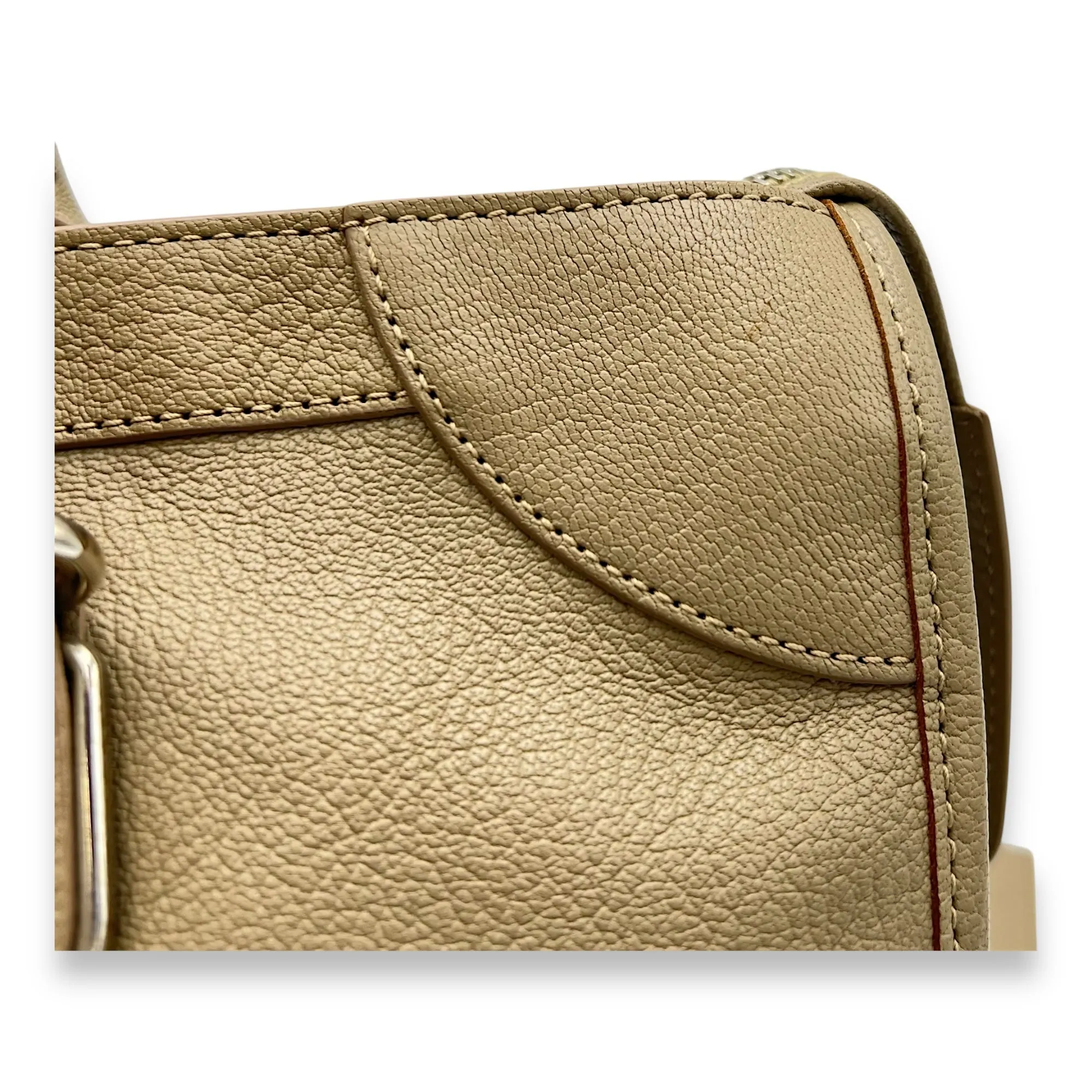 Metallic Edge Shoulder Bag Medium Beige in Calfskin, Silver hardware