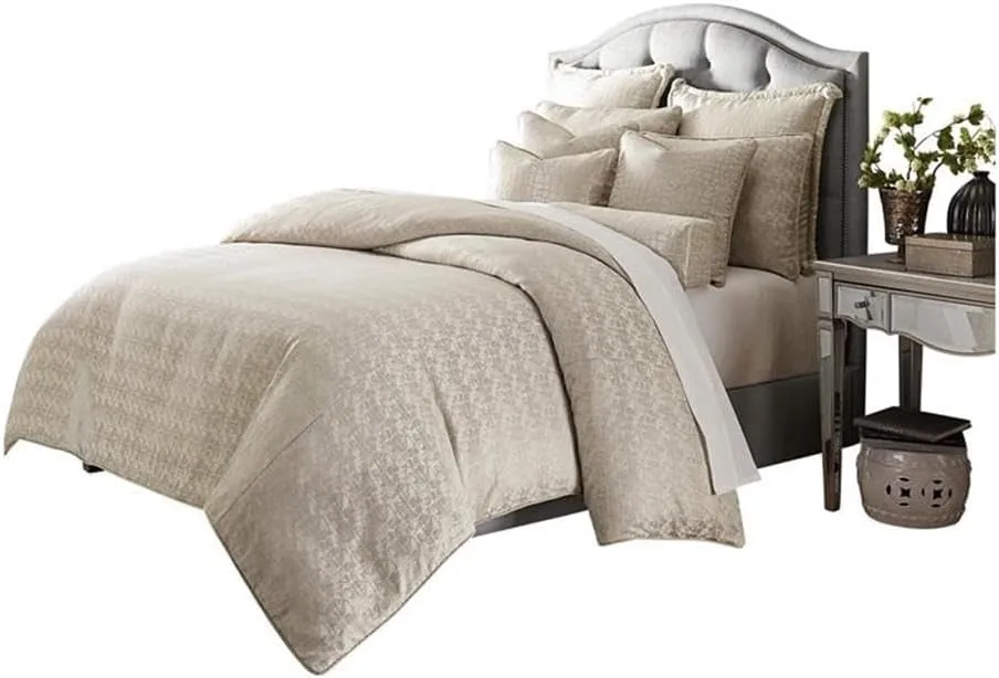 Michael Amini Carlyle 10 pc King Comforter Set in Platinum, Silver (BCS-KS10-CRLYL-PLTN)