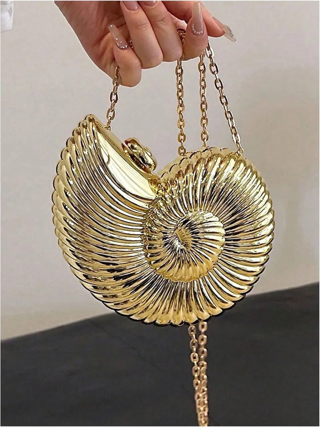 Milumia Women's Seashell Purse Metallic Conch Shaped Crossbody Bag Party Prom Handbags