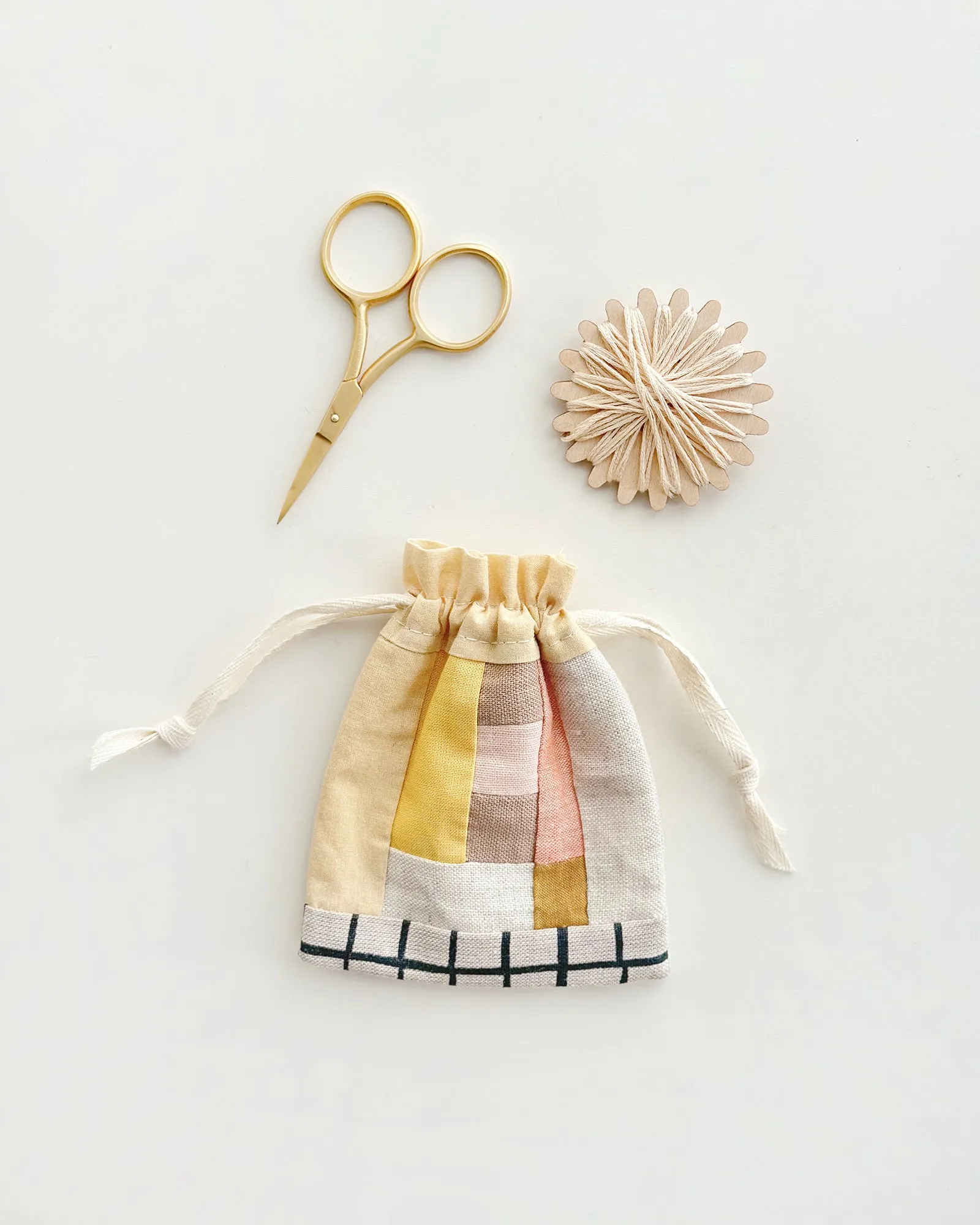 Mini drawstring pouch