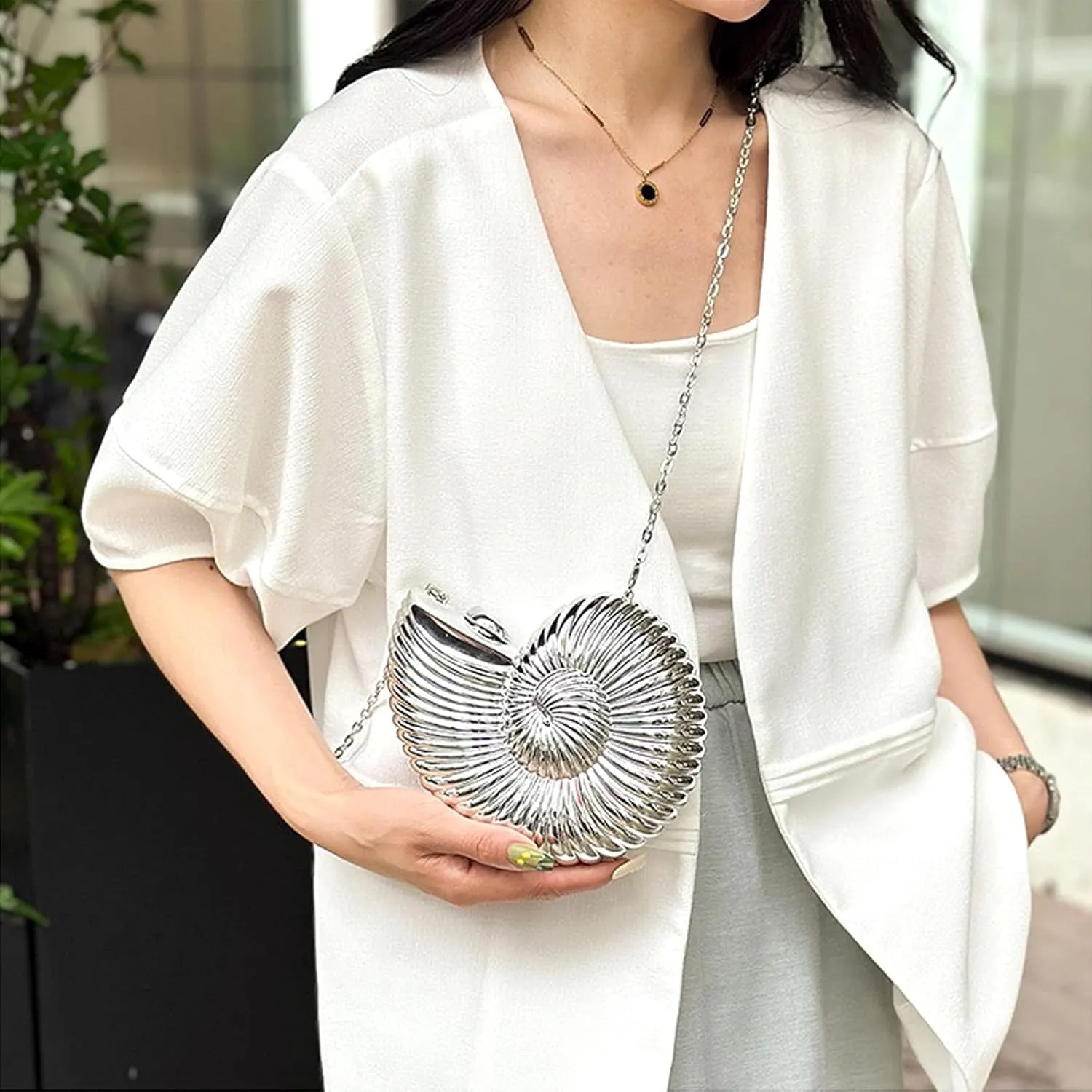 Moon Shaped Acrylic Clutch Purse for Women Metallic Evening Bag for Wedding Guest, Party, Cocktail