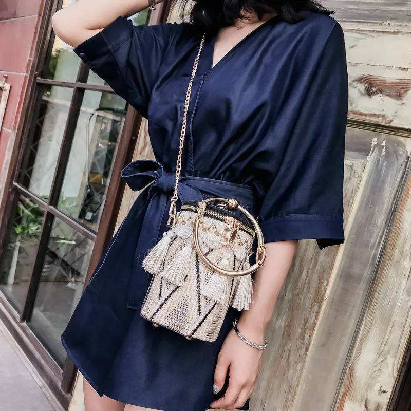 New Fashion Metal Ring Tassel Chain Straw Rattan Handbag Shoulder Bag Crossbody Bag