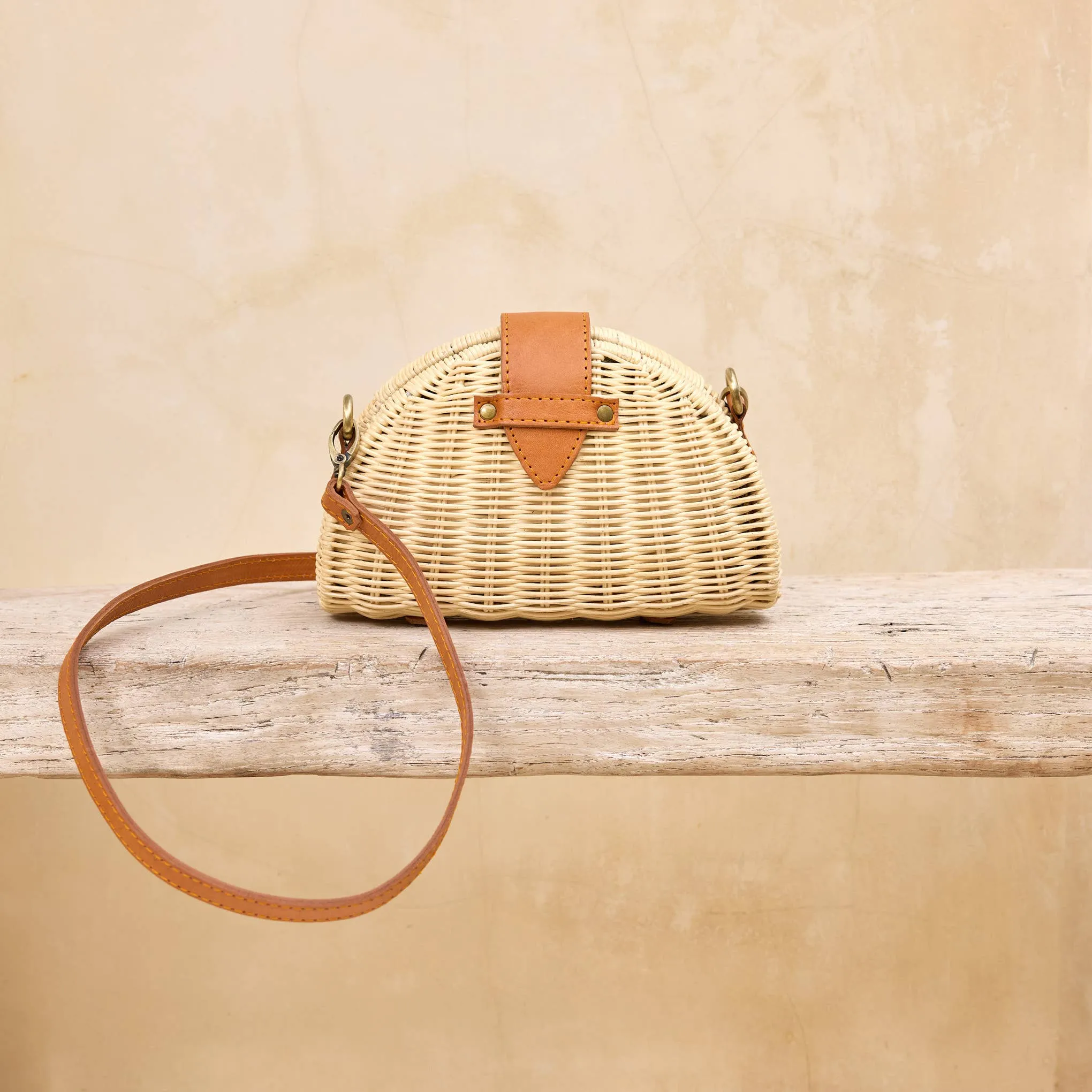 Rattan Clamshell Convertible Clutch