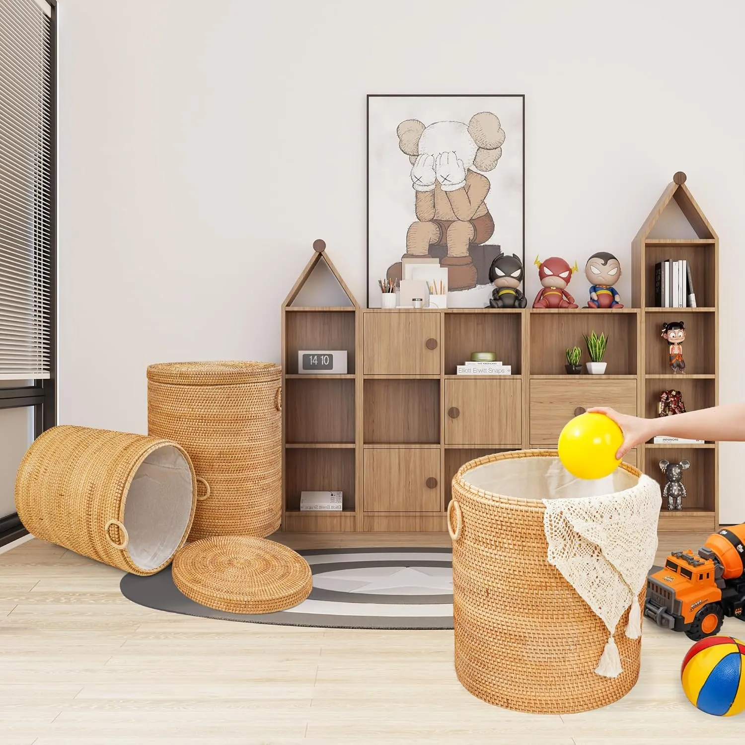 Rattan Laundry Hamper With Lid, Round Wicker Large Hampers For Laundry With Liner Bag and Handles for Organizing Clothes Kids Toys Books (13.8" L×13.8"W×15.7"H）