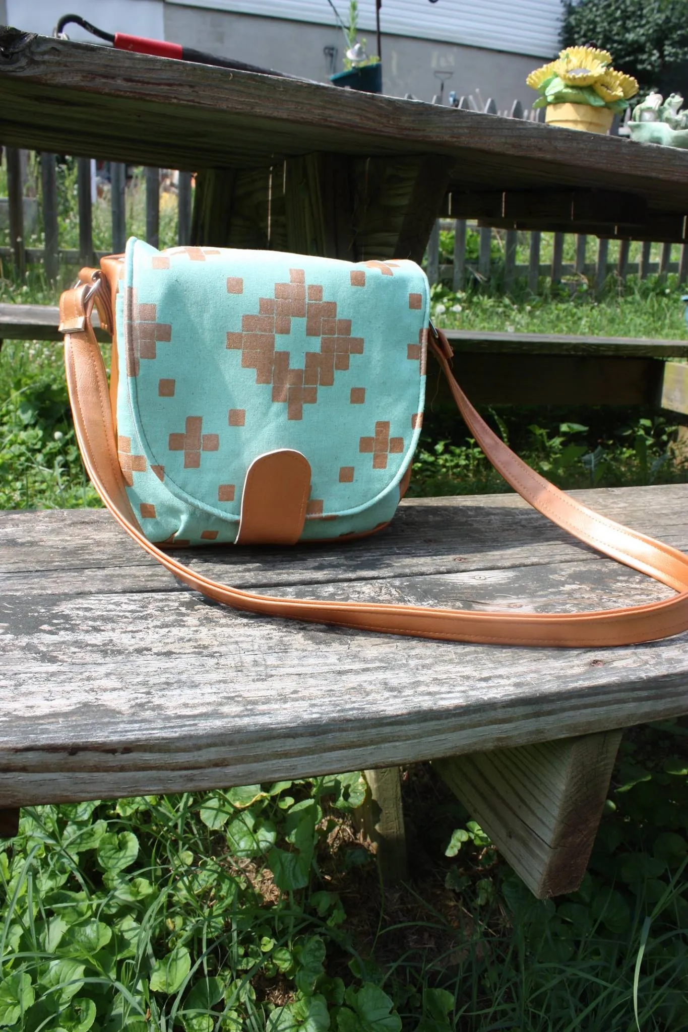 Sandra Saddle Bag