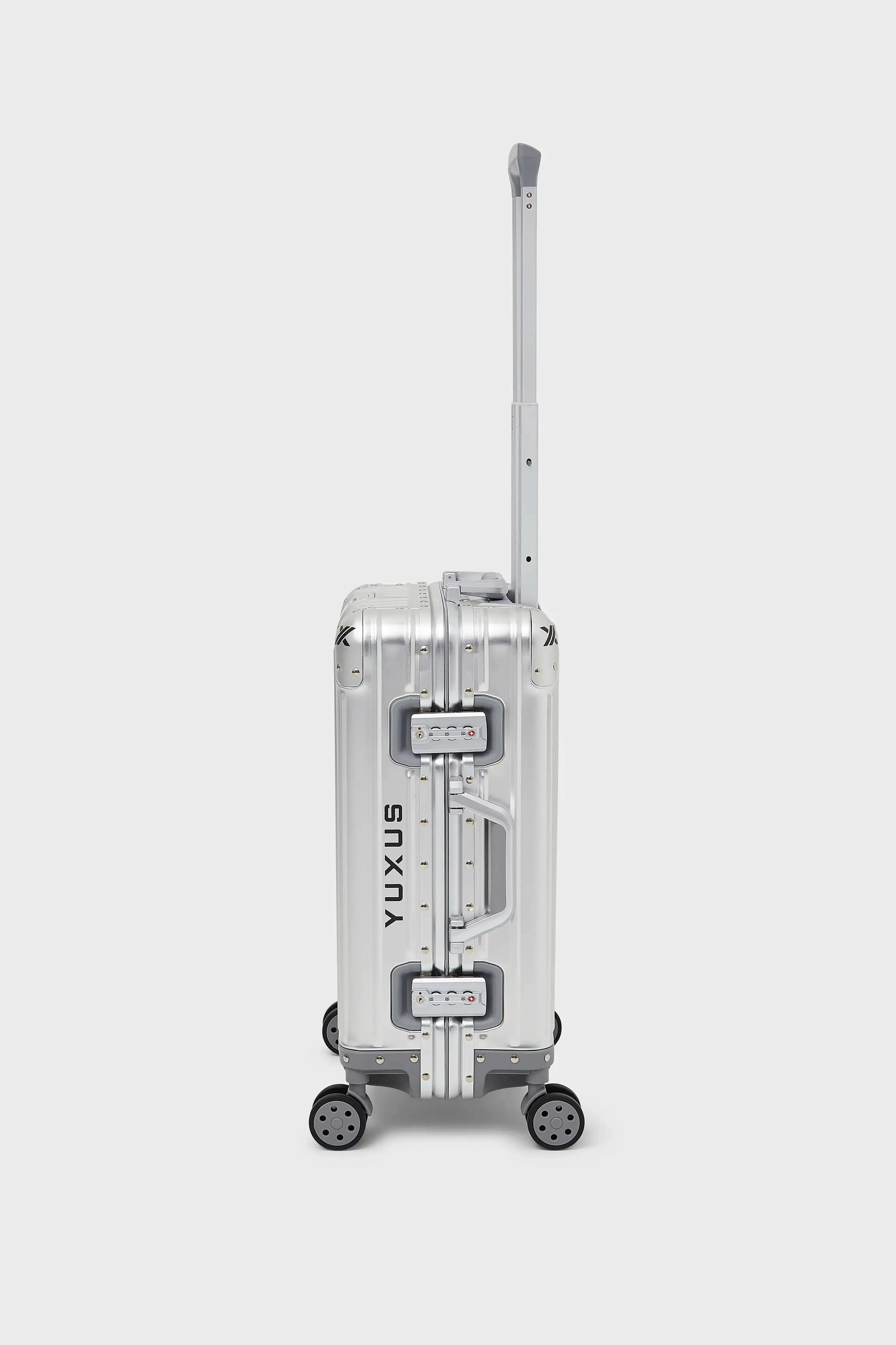 SILVER "VOYAGER" SUITCASE