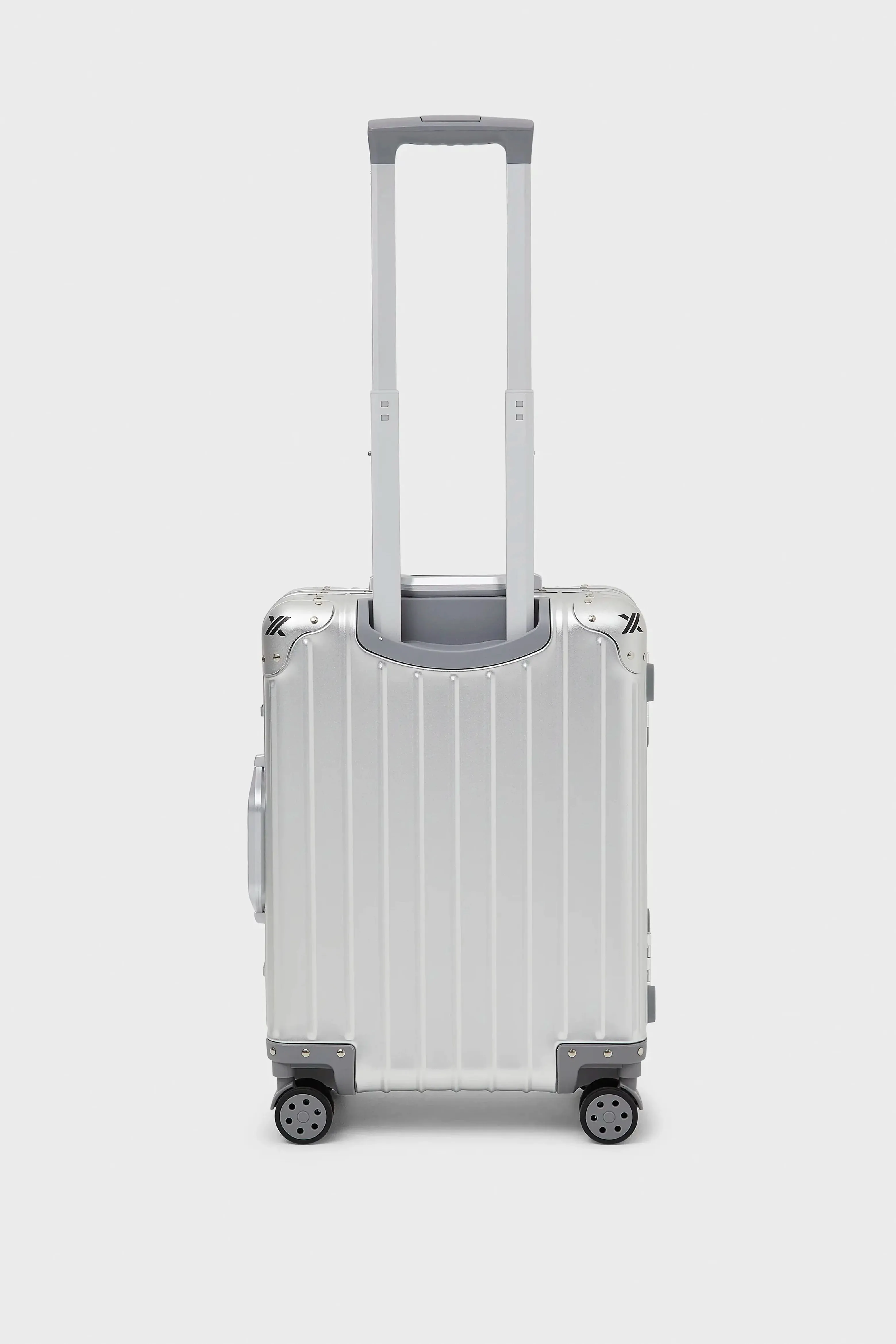 SILVER "VOYAGER" SUITCASE