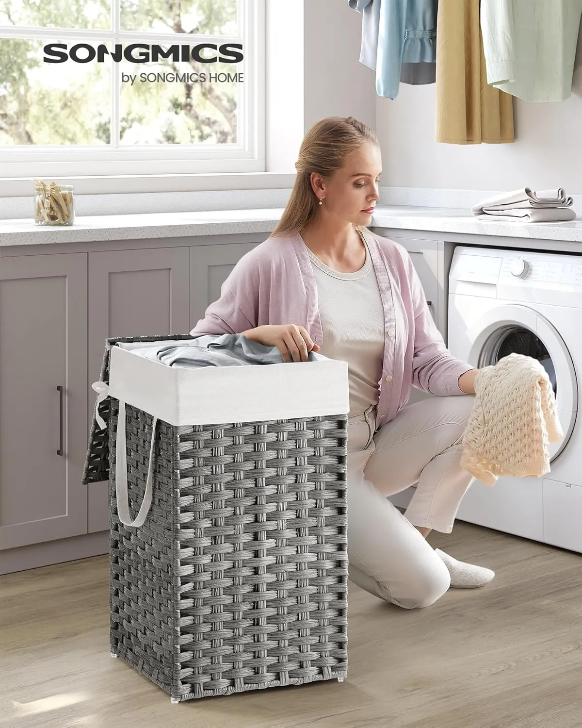 SONGMICS Laundry Hamper with Lid, 17.2 Gallon (65 L) Synthetic Rattan Clothes Laundry Basket with Lid and Handles, Foldable, Removable Liner, Dove Gray ULCB165G01