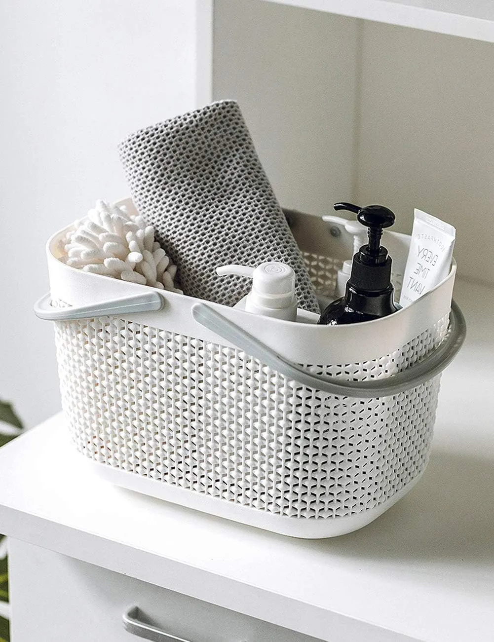 UUJOLY Plastic Storage Baskets with Handle Shower Caddy Organizer Bins for Home Bathroom Kitchen (3 Pack-White)