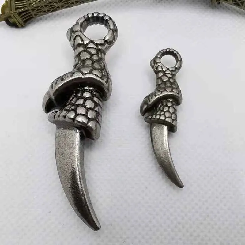 Vintage Antique Silver Bronze Alloy Claw Gothic Punk Pendant 16 Pack