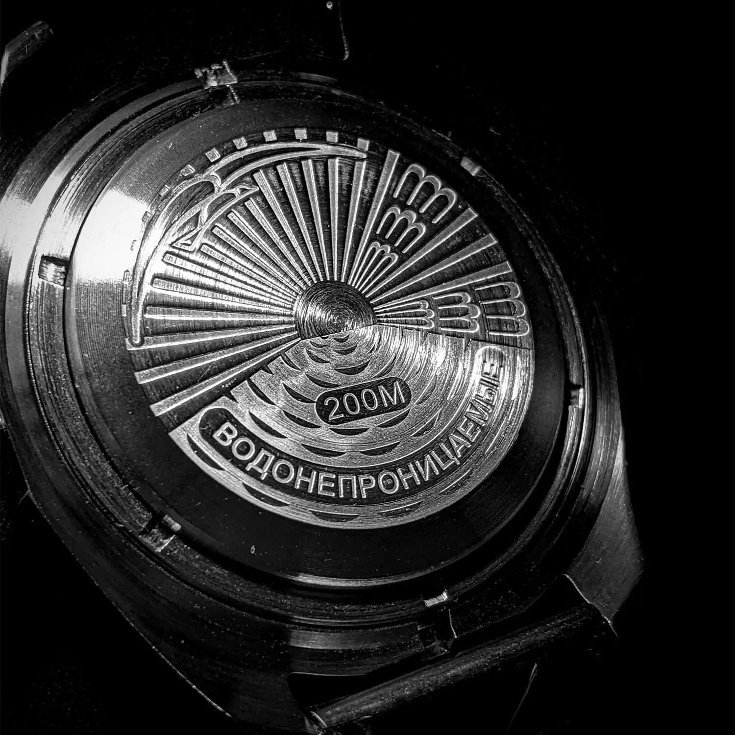 VOSTOK | Komandirskie K-02 Automatic Self-Winding Russian Military Diver Wrist Watch | WR 200 m | Fashion | Business | Casual Men's Watches | Model 020708