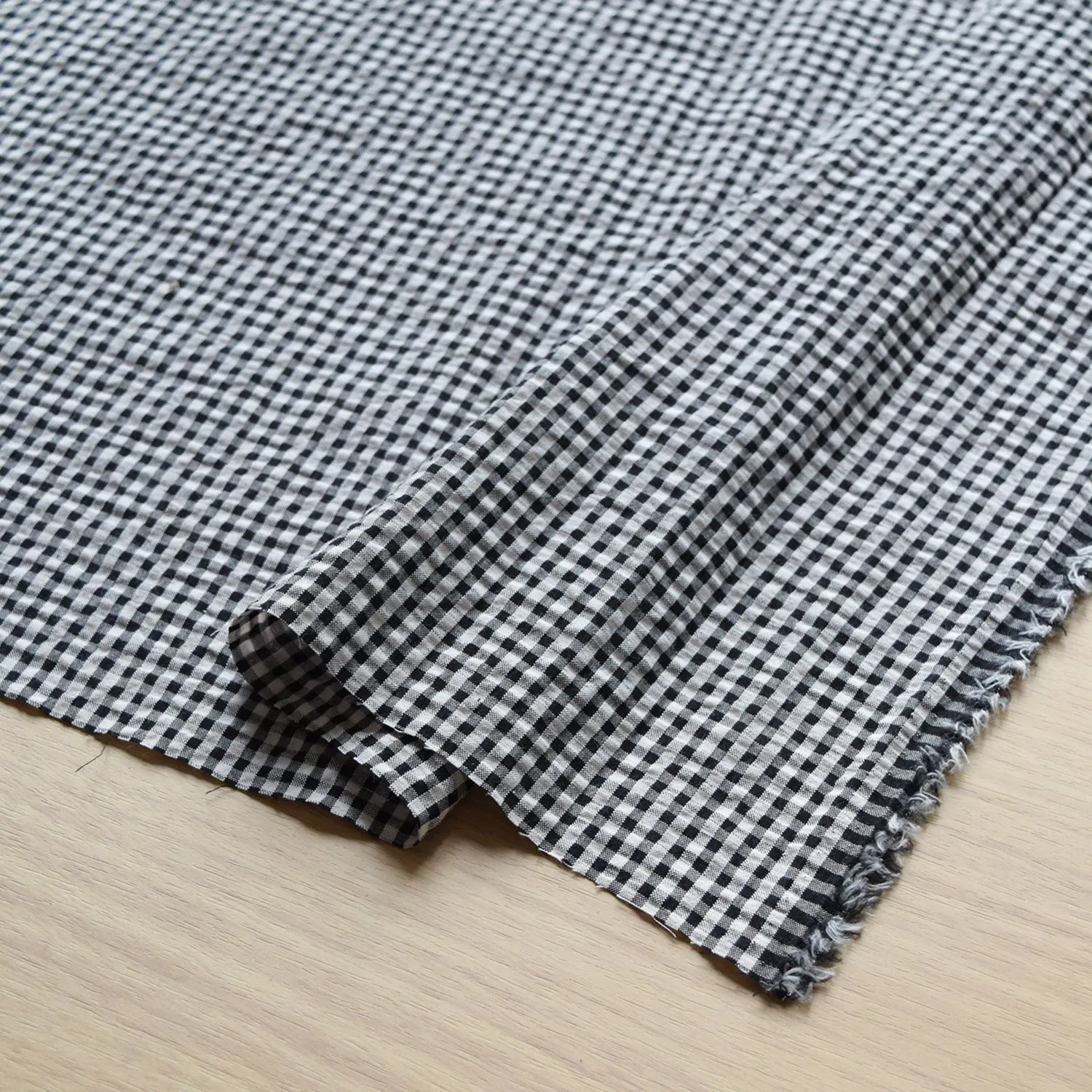 Yarn Dyed Gingham Seersucker Organic Cotton Fabric TS-2039-1